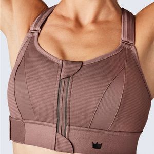NWT SHEFIT Ultimate Sports Bra Size Med
